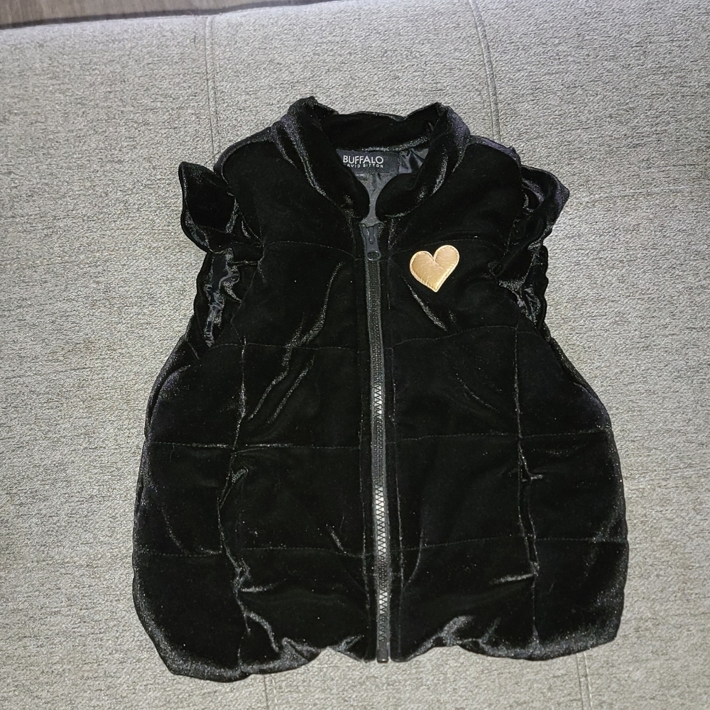 Buffalo Toddler Black Puffer Vest with Gold Heart Size 4T
